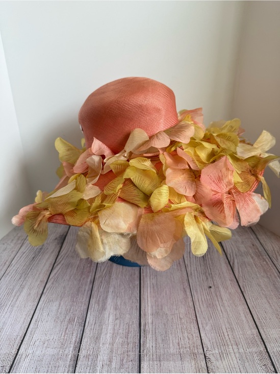 Christian Dior Accessories - CHRISTIAN DIOR Vintage 60’s Chapeaux Straw Floral Hat